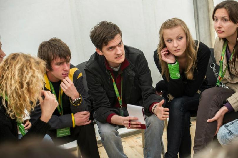 Мені подобається думати, що це я об'єднав "папір" і "батарейки".