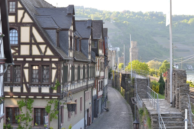 "Підстінний" провулок Обервезеля